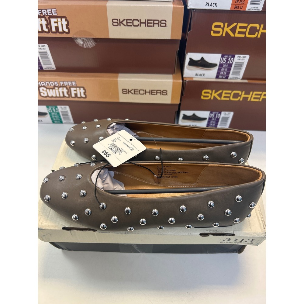 a.n.a A New Approach Rasa Taupe Studded Square Toe Ballet Flats Womens 7M 0563